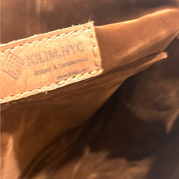 KILIM.NYC handmade wool & leather crossbody bag - Picture 10 of 14